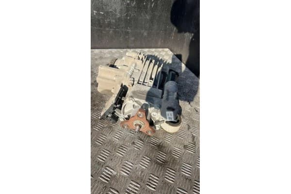 Reductor trasero Audi 0CQ525010T 2024 usado 3