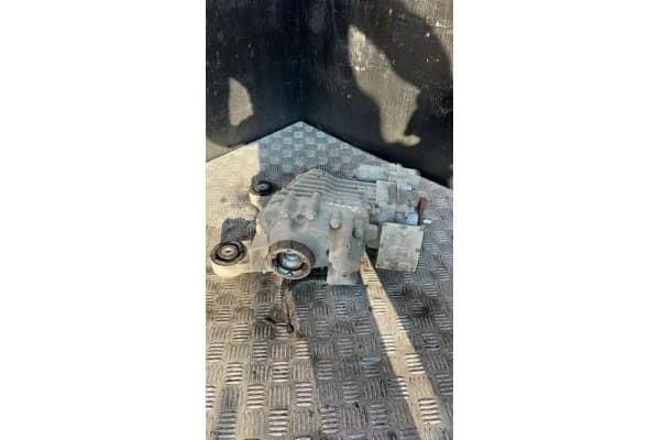 Reductor trasero Audi 0CQ525010T 2024 usado 5