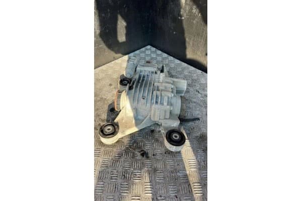 Reductor trasero Audi 0CQ525010T 2024 usado 6