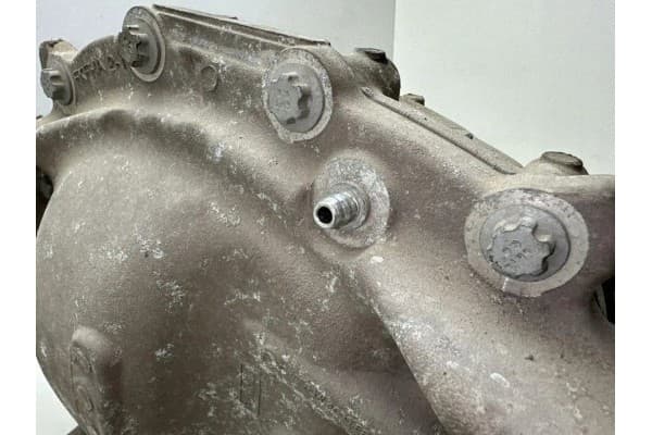 Reductor trasero Ford 3L31 2.3L gasolina 2015 usado 7