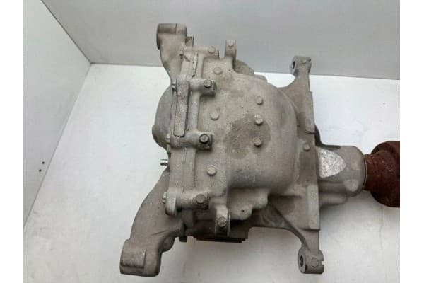 Reductor trasero Ford 3L31 2.3L gasolina 2015 usado 9