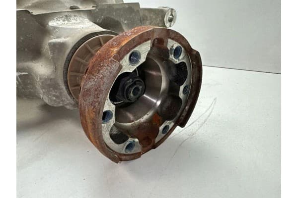 Reductor trasero Ford 3L31 2.3L gasolina 2015 usado 10