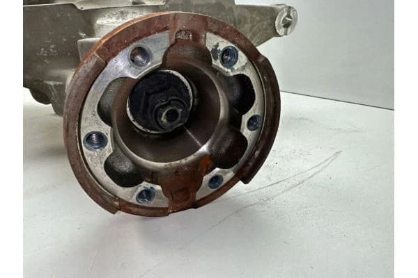 Reductor trasero Ford 3L31 2.3L gasolina 2015 usado 11