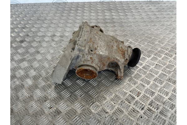 Diferencial trasero BMW 1 E81 E87 7556794 usado 4