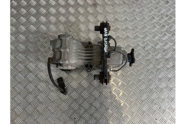 Diferencial trasero Nissan Qashqai 38420CA000 usado