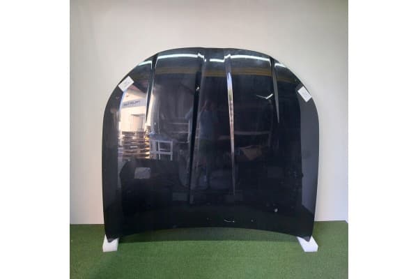 Parachoques delantero BMW G70 Lci usado 2