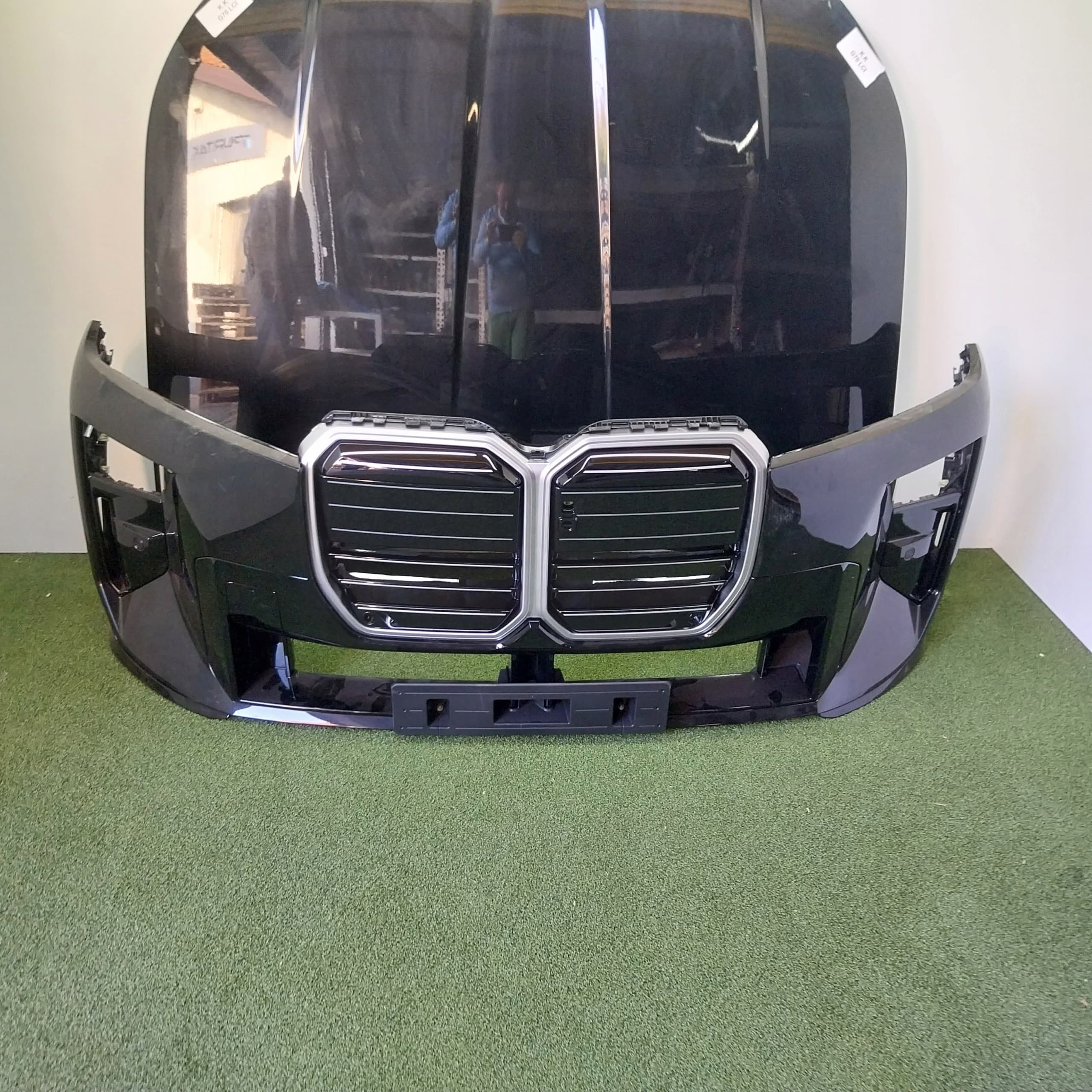 Parachoques delantero BMW G70 Lci nuevo 7