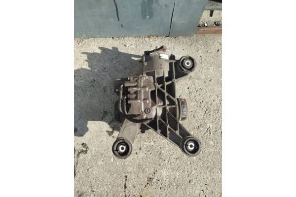 Diferencial trasero Audi A3 8Y 0CQ525010R usado 3