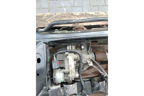 Puente Trasero Ford Escape 2020- K2GW4000AJ Usa usado 3
