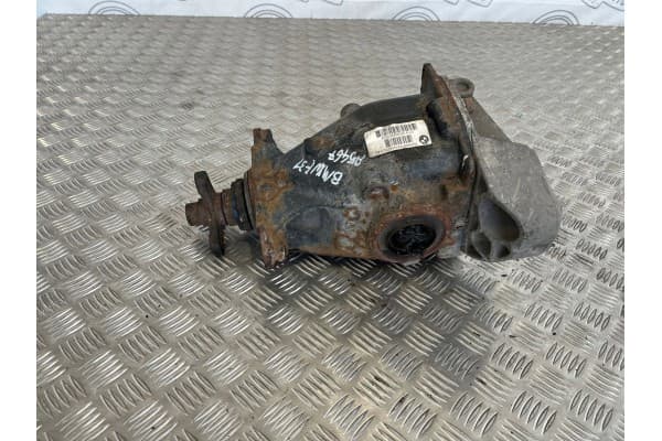 Diferencial trasero BMW 1 E81 E87 7599469 usado 4