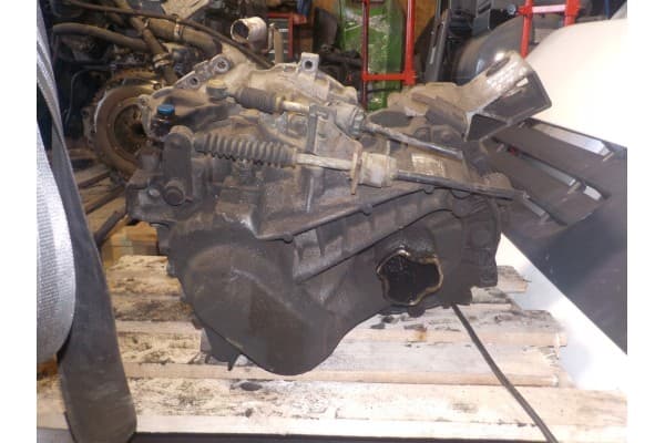Caja de Cambios Volvo S60 2.4B 2003 usado 2