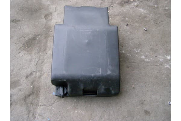 Caja de herramientas Fiat Ducato con llaves usado 2