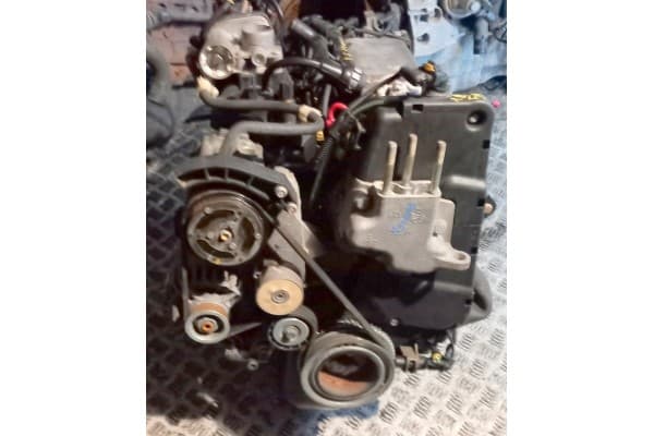 Motor completo 1.2 gasolina Fiat 182a4000 usado 3