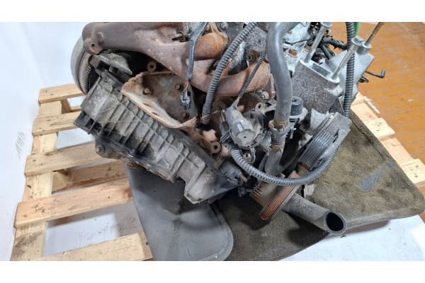 Motor delantero Ford Explorer 2000 usado 8