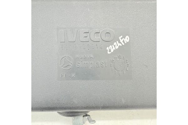 Depósito Webasto Iveco 5802928814 usado 2
