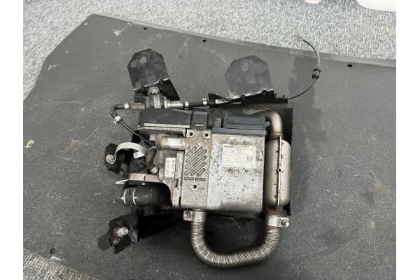 Calefactor estacionario Iveco Daily 6ª generación 2021 (Webasto) 122R000002 usado