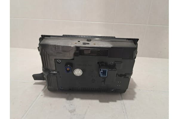 Pantalla Mercedes Clase S W221 1036909743 usado 4
