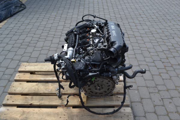 Motor completo 10XVA2 Citroën C4 HN05 1.2 Thp usado 9