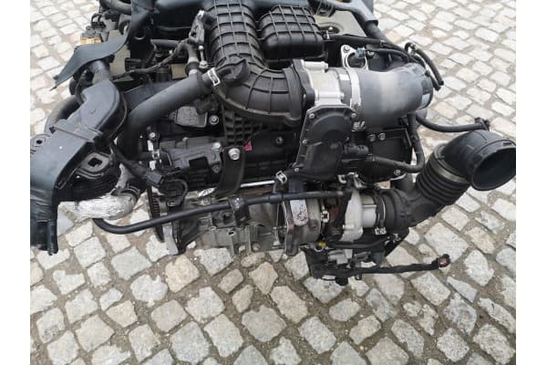 Motor Completo Kia Stinger 3.3-Gdi G6DP 4WD usado 2