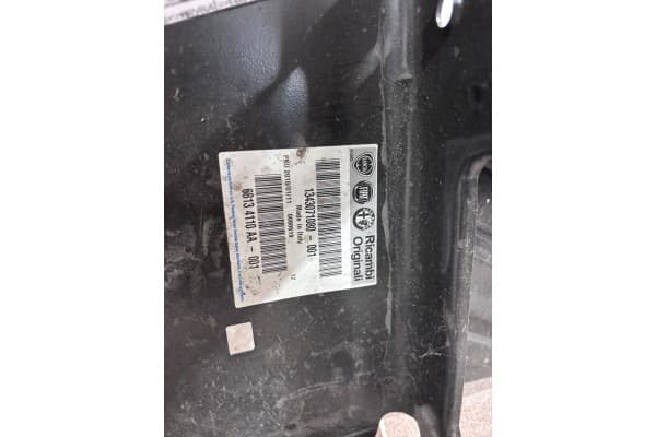 Panel Medio de Piso Fiat OE 1343071080 nuevo 3