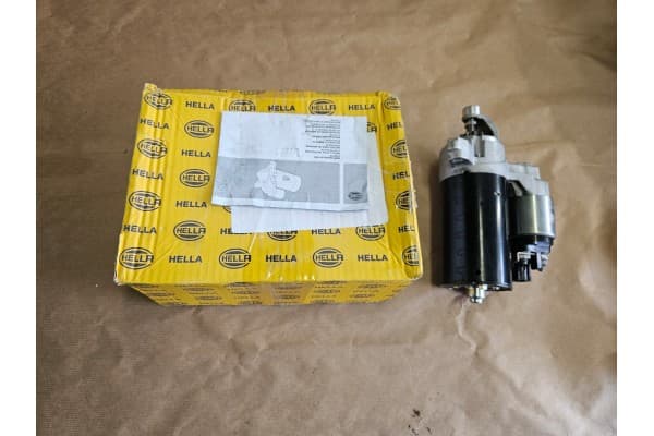 Motor de arranque Hella 8EA 011 611-461 nuevo
