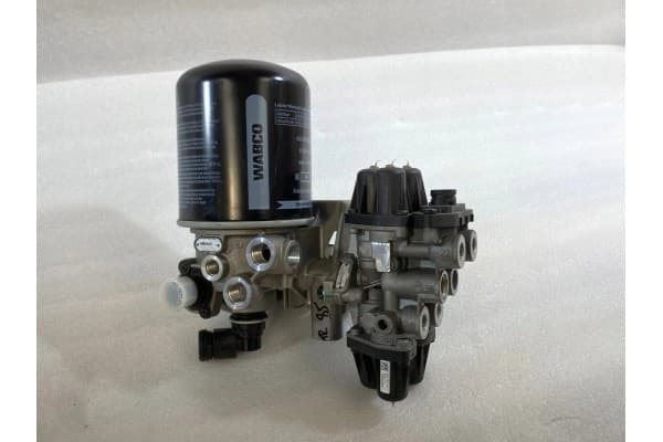 Válvula de 6 vías Iveco Stralis 9347050210 usado