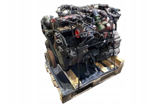 Motor ISLG320 Solaris usado 10