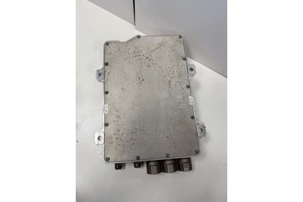 Convertidor de Voltaje Mercedes A9603421004 nuevo 4