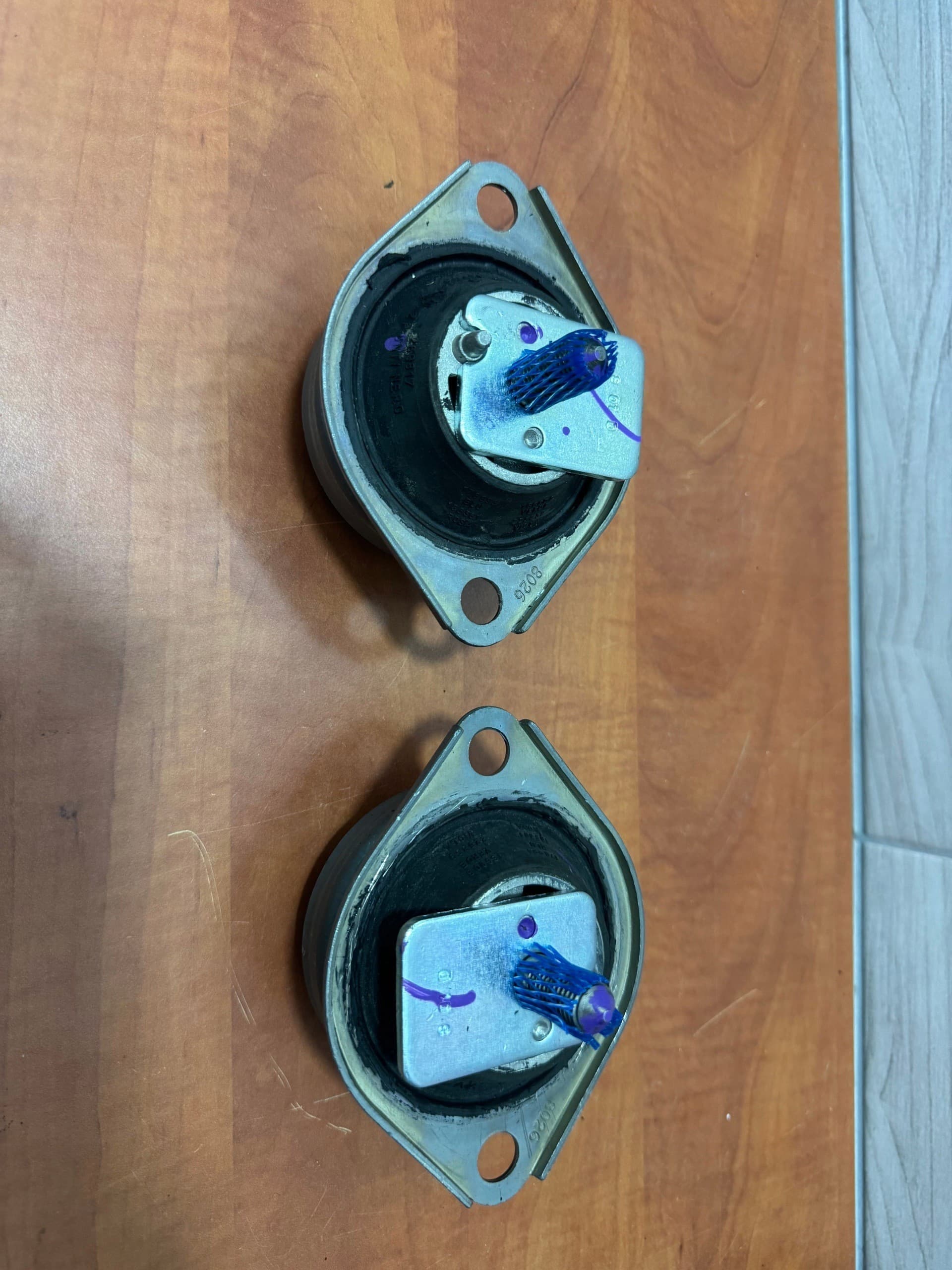 Soporte de motor Maserati Gran Turismo 2011 269817 nuevo 2