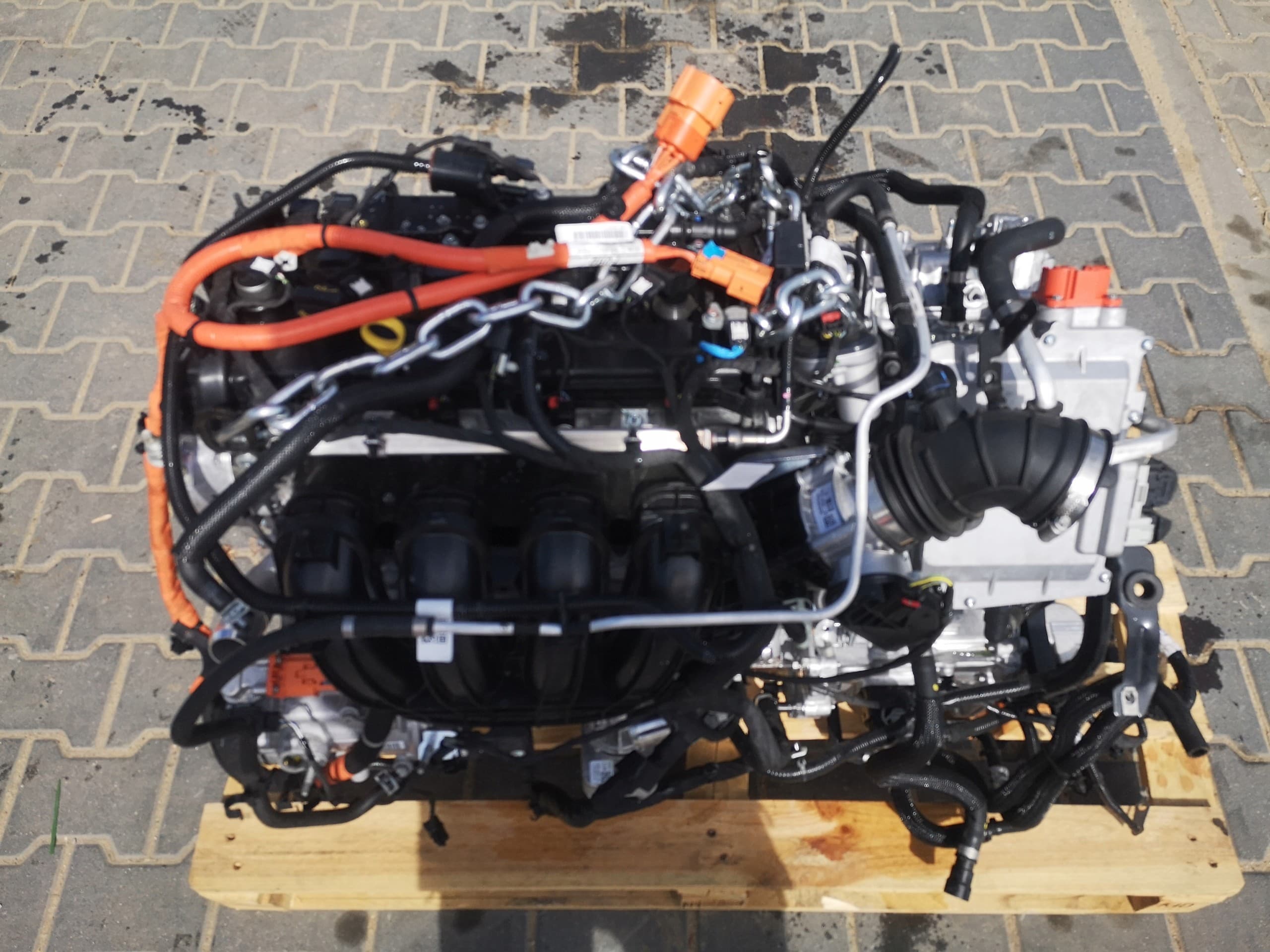 Motor Ford Kuga MK3 2.5 Híbrido Bgda sin accesorios usado