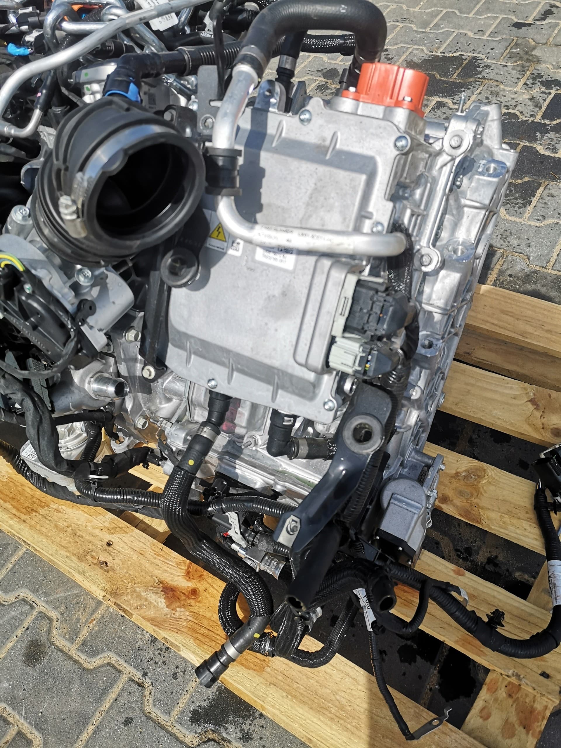 Motor Ford Kuga MK3 2.5 Híbrido Bgda sin accesorios usado 6