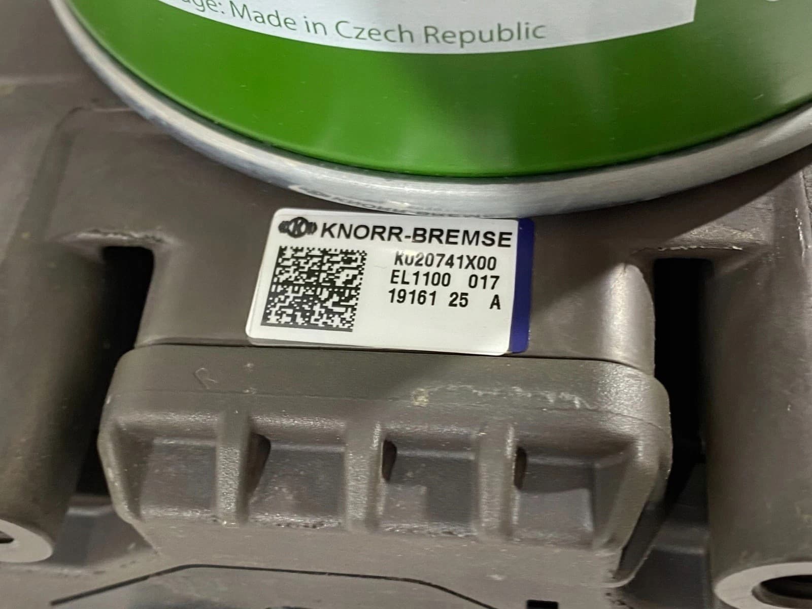 Unidad de Preparación de Aire Knorr-Bremse K020741X00 nuevo 3