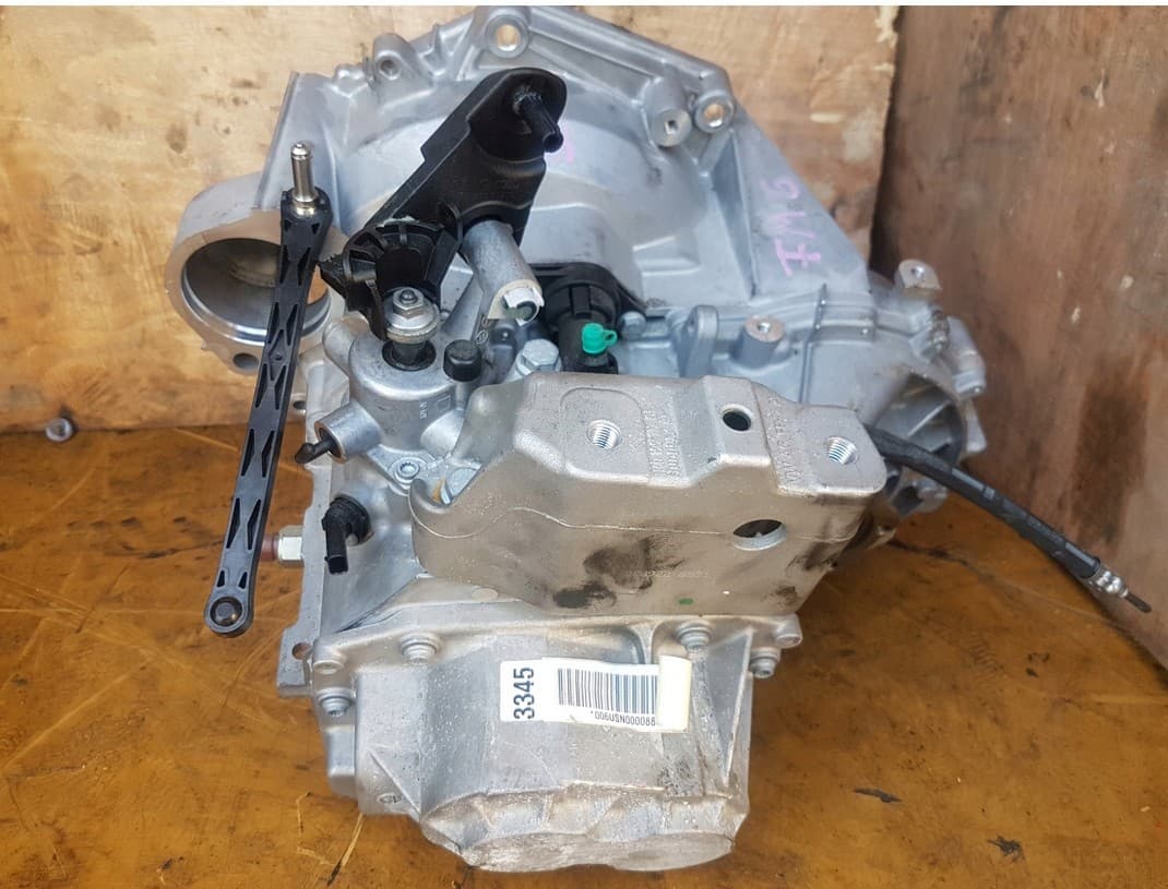 Caja de Cambios Completa Skoda Audi FM6AJ021 usado 2