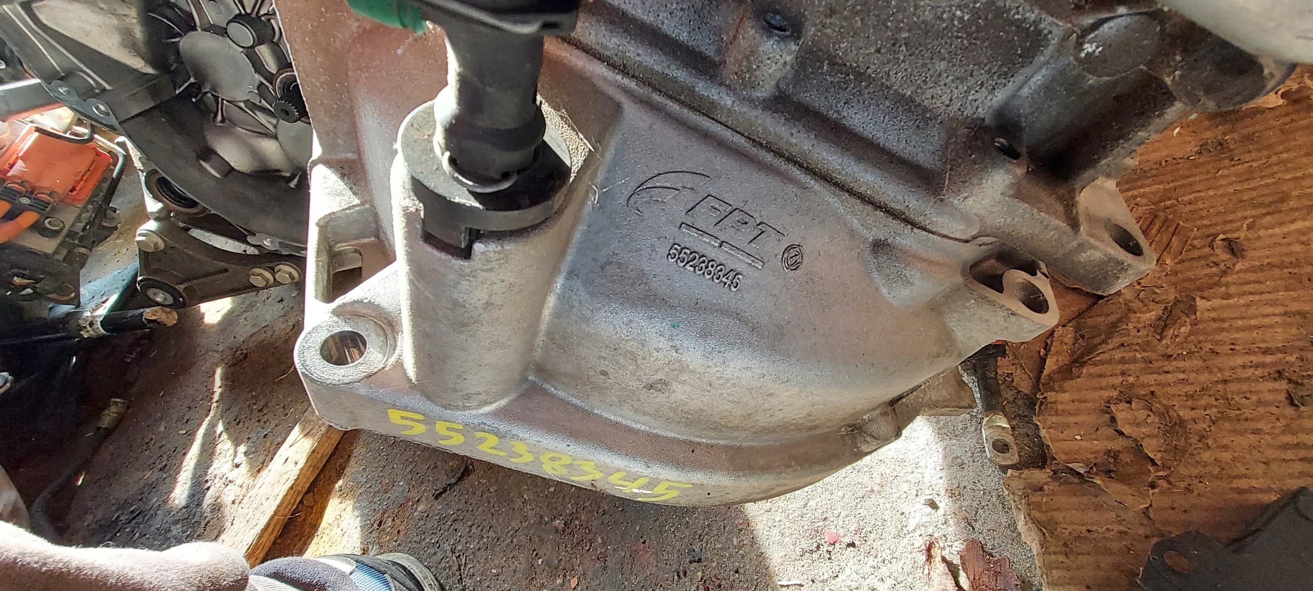 Caja de Cambios Completa Jeep Compass 55238345 usado 2