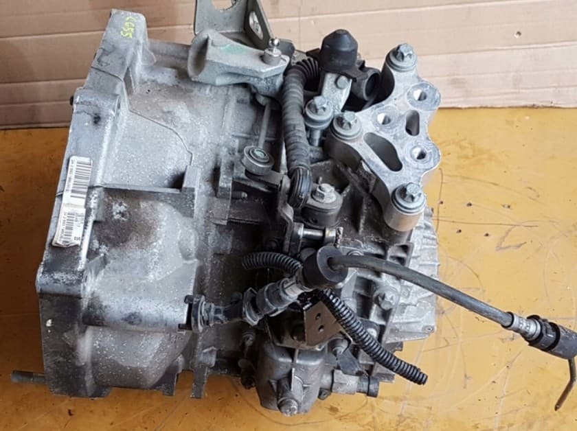 Caja de Cambios Completa Jeep Compass 6MTJ usado 4