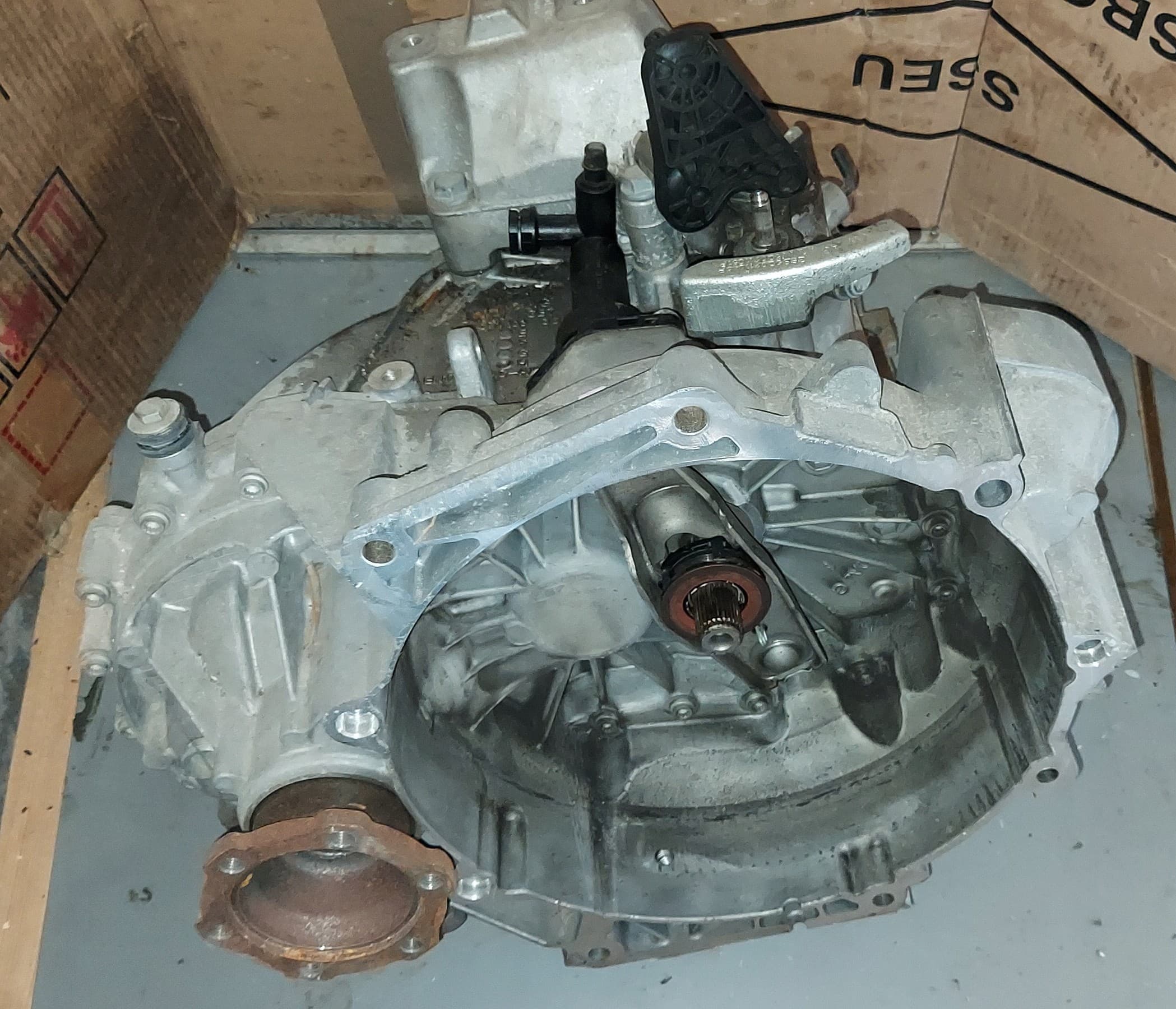 Caja de Cambios Completa VW Seat FM6 AJ025 usado