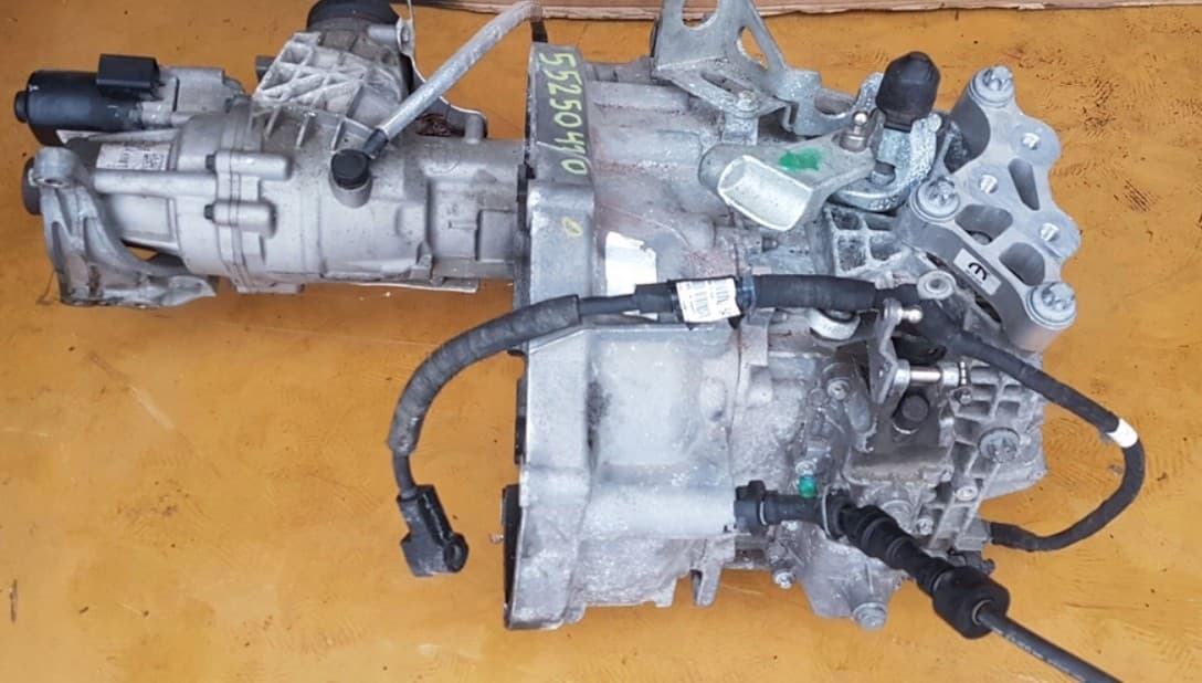 Caja de Cambios Completa Jeep Compass 2 4x4 CRDI 55250410 usado 4