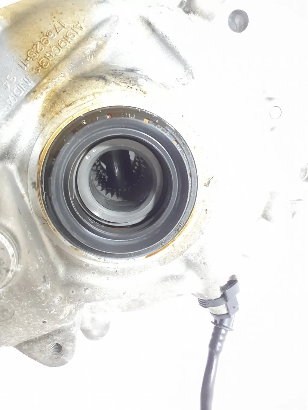 Reductor delantero BMW 7934391 4.4L gasolina 2022 usado 5