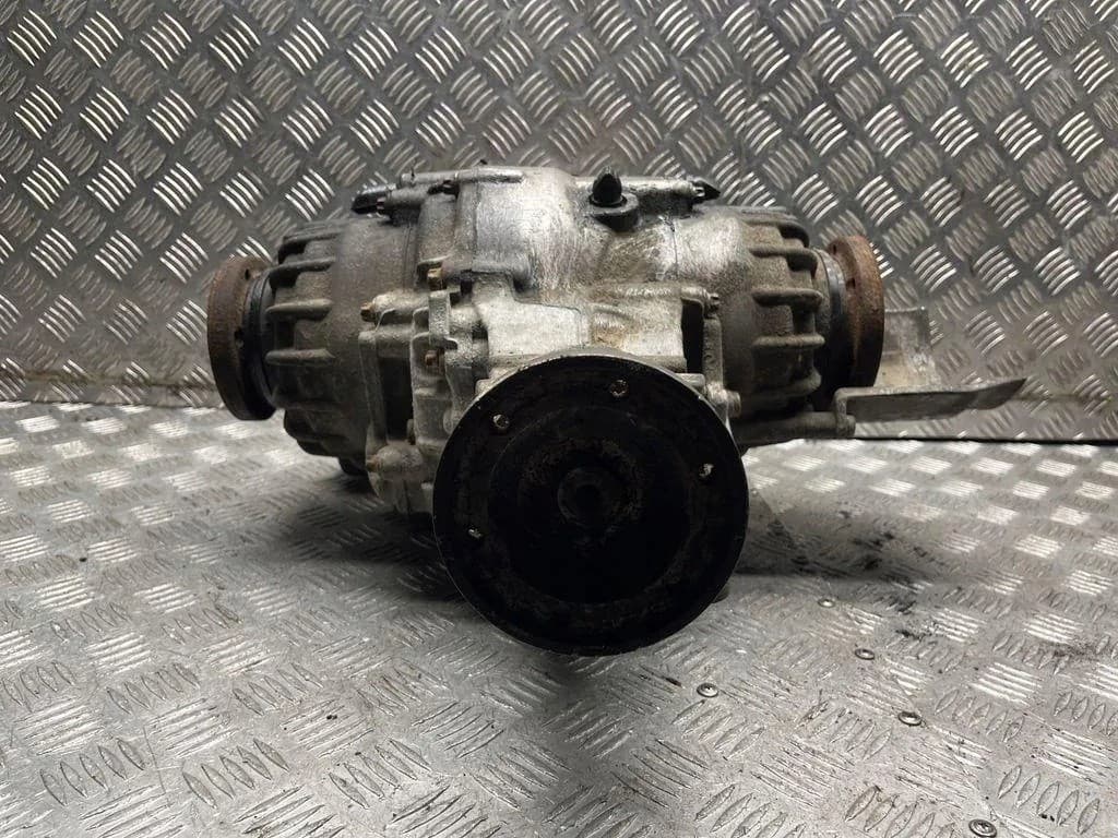 Reductor trasero Audi A8 D2 (4D2, 4D8) Mkv 4.0L gasolina 2013 usado 8