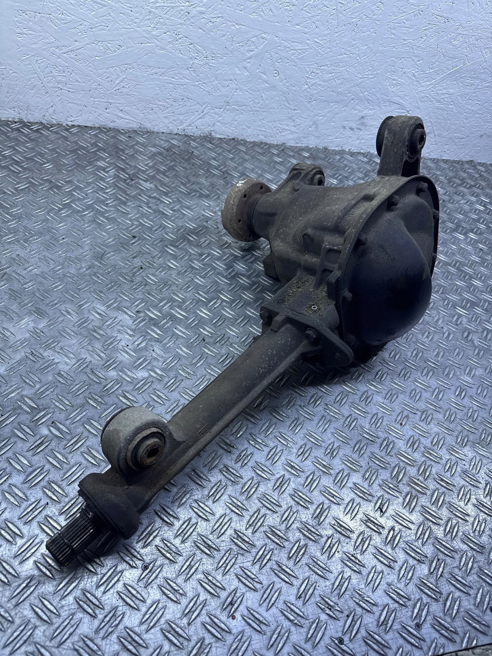 Diferencial delantero para Lincoln Navigator CL3W3K147EB4L10 usado 2