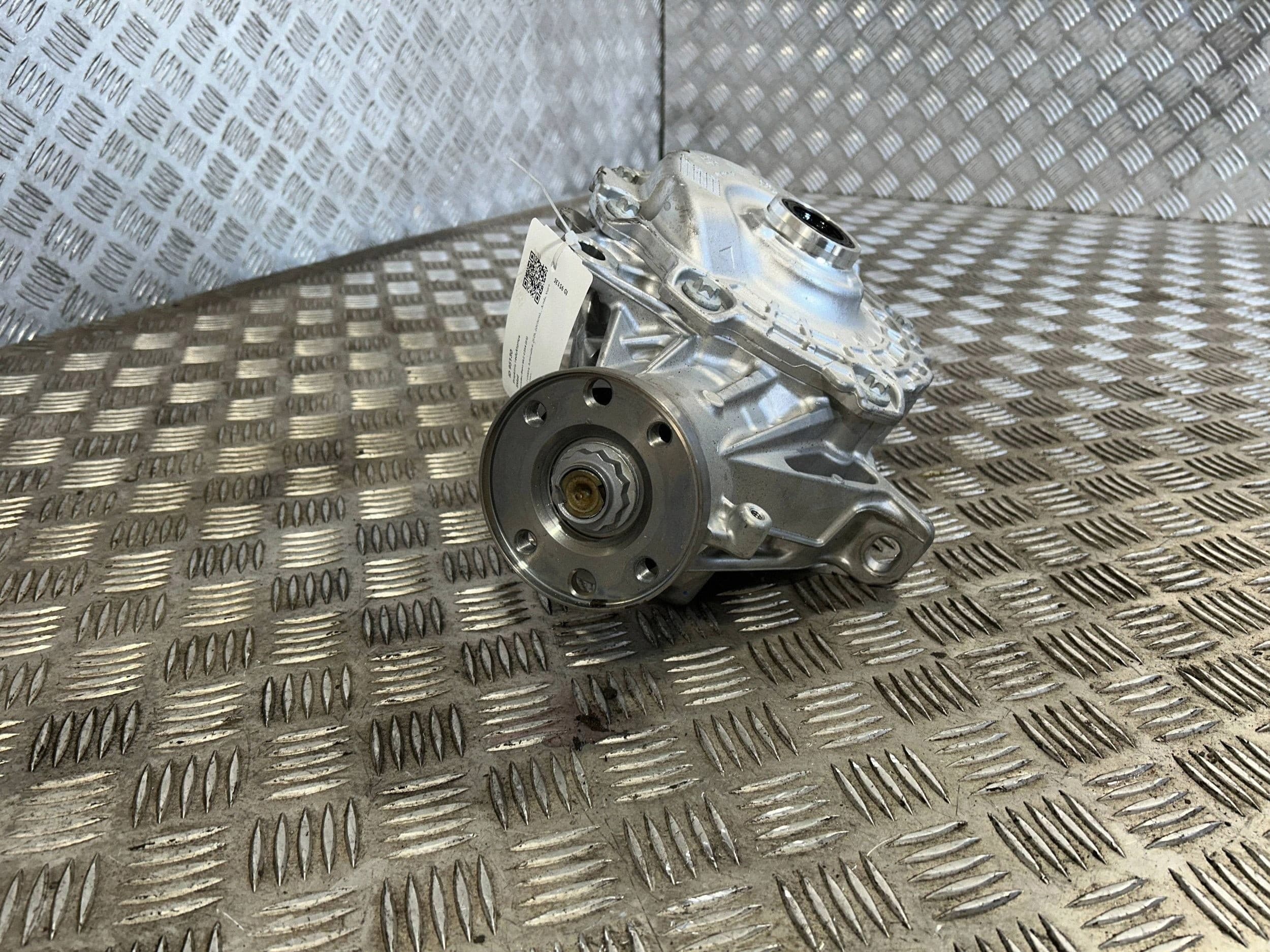 Diferencial delantero Mercedes-Benz Glc C254 A2233310400 usado 7