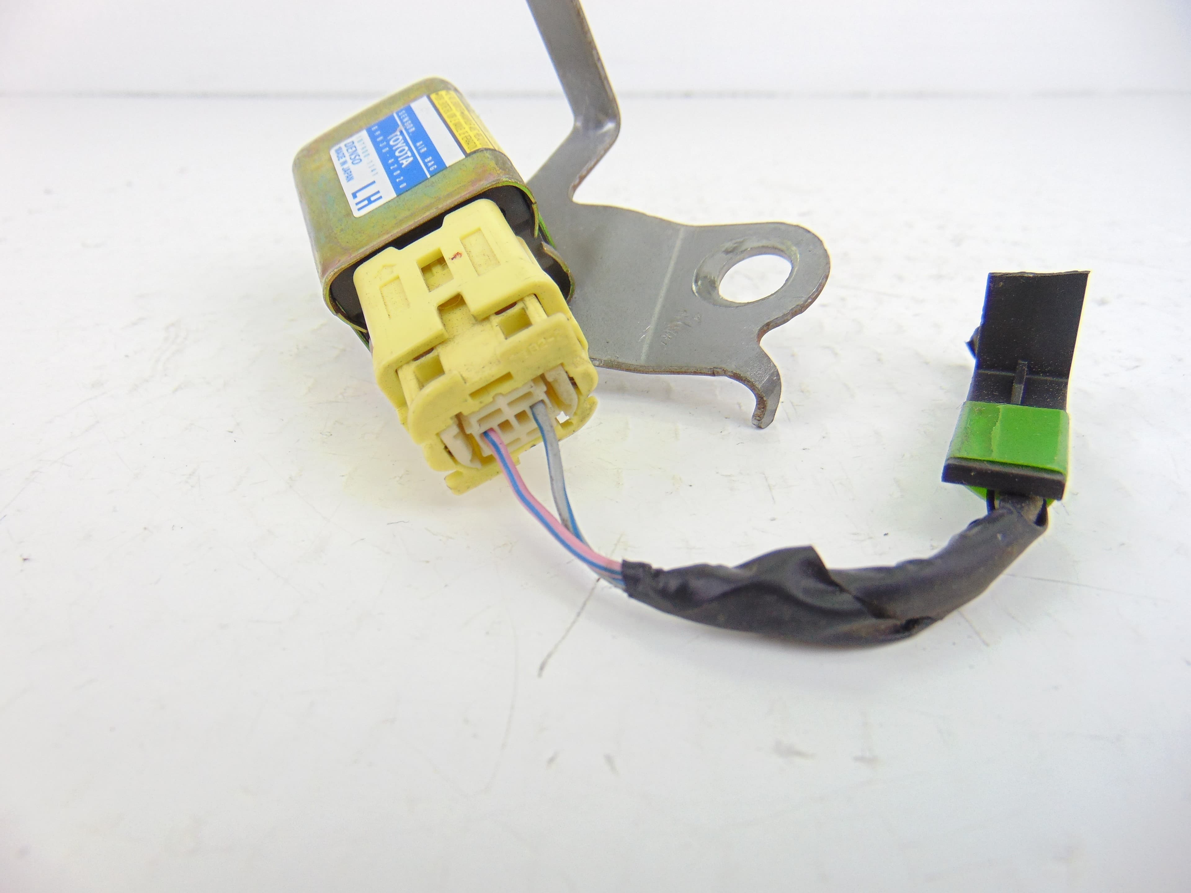 Sensor, Toyota RAV4 (A2) 2.0 D-4D Sol 4X4 (2003- ) 2004, 89830-42020 usado 3