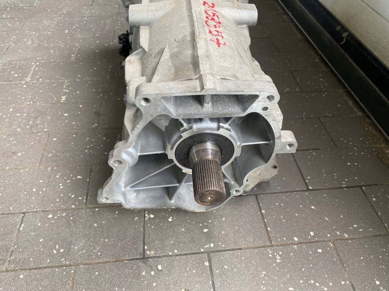 Caja de cambios BMW X3 F25 2.0 Diésel usado 3