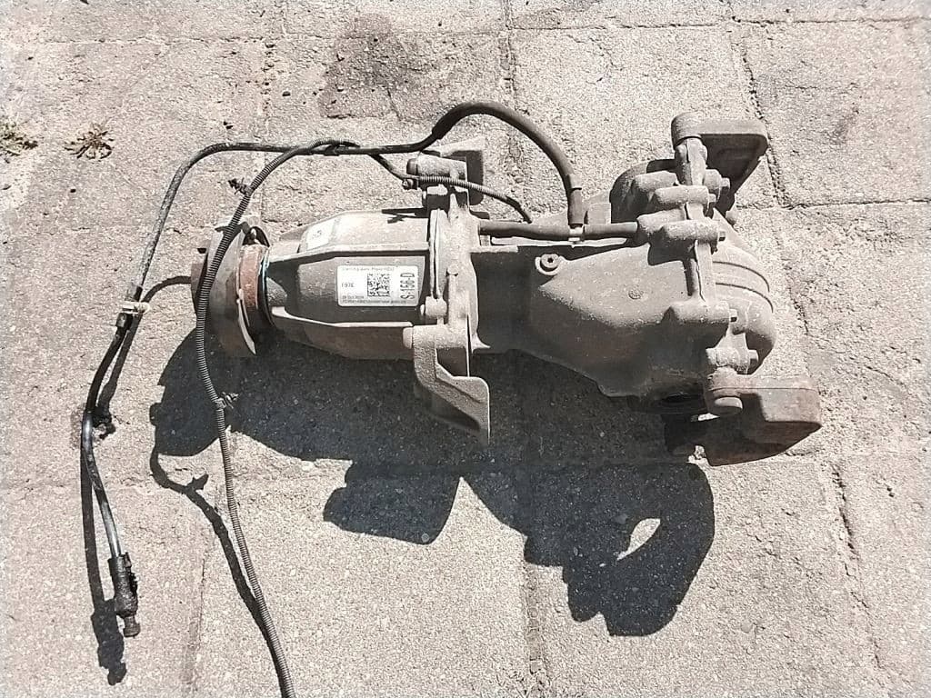 Diferencial trasero Ford Kuga II CV6W4000DB usado 2