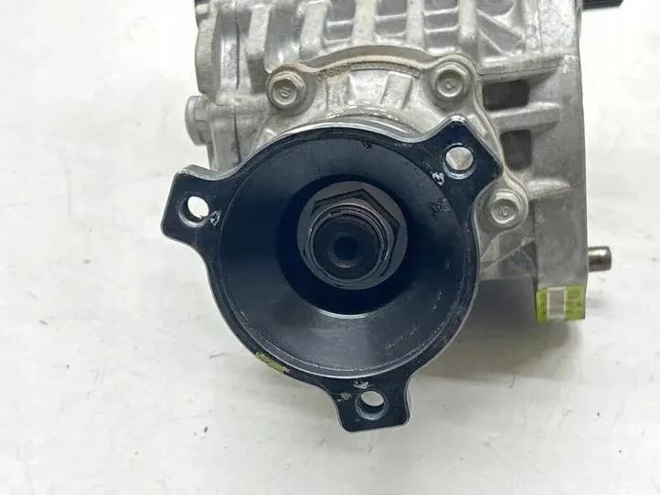 Reductor delantero Hyundai 03598 1.6L híbrido 132kW 2022 usado 4