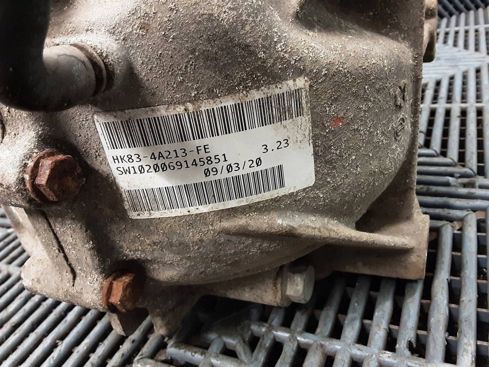 Diferencial trasero Jaguar F-Pace HK834A213FE usado 7