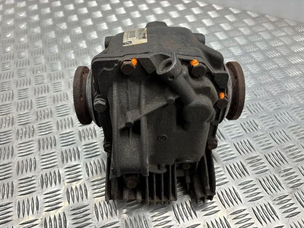 Reductor trasero BMW Z4 Roadster (E89) 2.5L gasolina 150kW usado 5