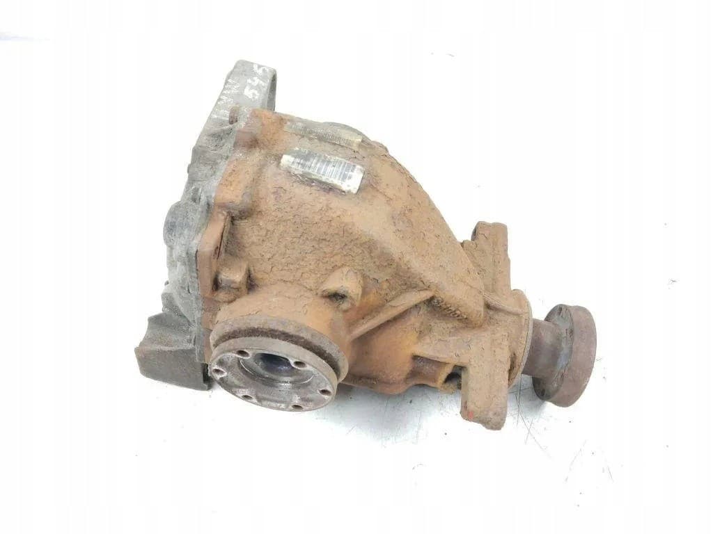 Reductor trasero BMW Serie 5 (E60) 8077097 4.4L gasolina 2007 usado