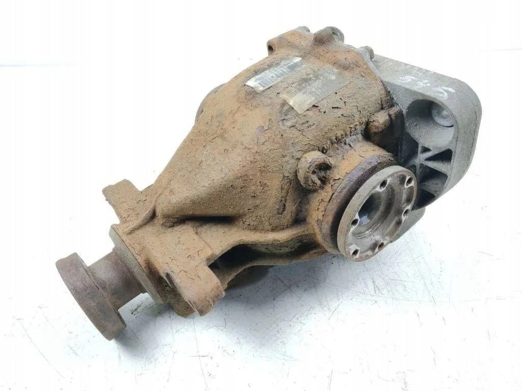 Reductor trasero BMW Serie 5 (E60) 8077097 4.4L gasolina 2007 usado 5