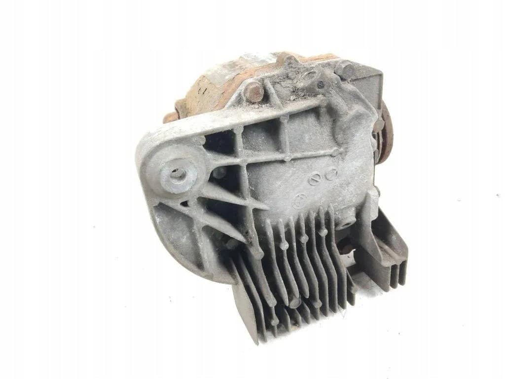 Reductor trasero BMW Serie 5 (E60) 8077097 4.4L gasolina 2007 usado 6
